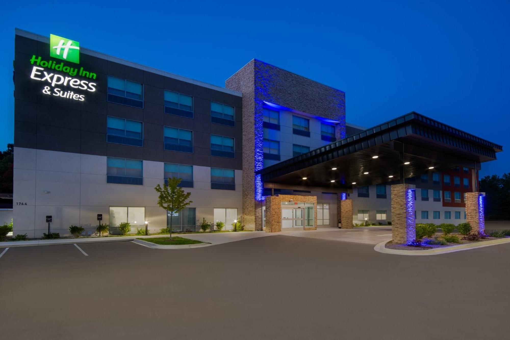 Holiday Inn Express & Suites Muskegon - Grand Haven By Ihg Экстерьер фото
